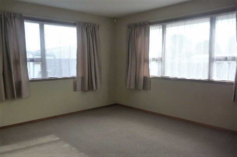 Photo of property in 74 Oakhampton Street, Hornby, Christchurch, 8042