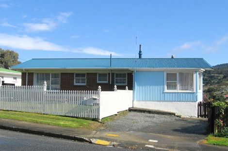Photo of property in 77 Hilltop Avenue, Morningside, Whangarei, 0110