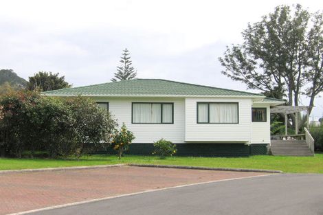 Photo of property in 4 Michelle Lane, Hahei, Whitianga, 3591