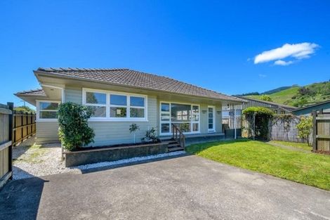 Photo of property in 6 Palm Avenue, Stoke, Nelson, 7011