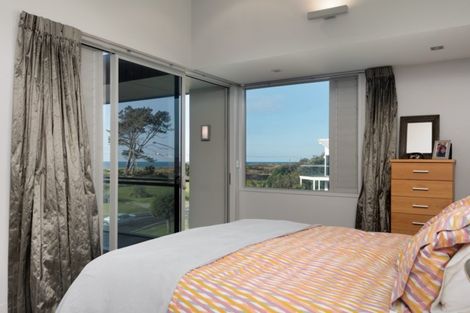 Photo of property in 710 Papamoa Beach Road, Papamoa Beach, Papamoa, 3118