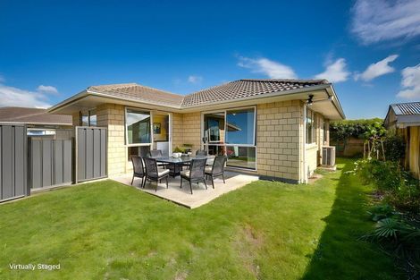 Photo of property in 17d Meeanee Road, Taradale, Napier, 4112