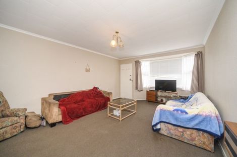 Photo of property in 2/132 Heretaunga Street, Palmerston North, 4414