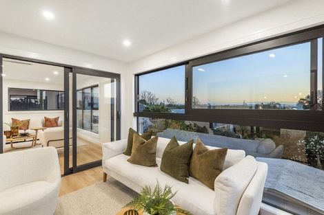 Photo of property in 16c Egremont Street, Belmont, Auckland, 0622