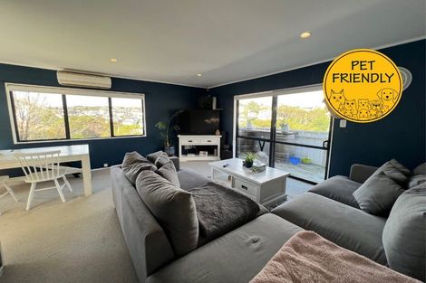 Photo of property in 1/3 Fernlea Rise, Bayview, Auckland, 0629