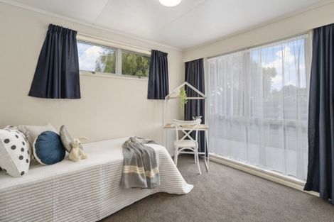 Photo of property in 41 Somerset Crescent, Highbury, Palmerston North, 4412