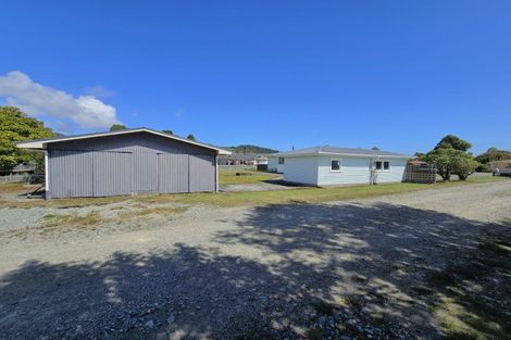 Photo of property in 44 Aylmer Street, Ross, 7812