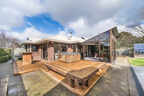 Photo of property in 108 John F Kennedy Drive, Milson, Palmerston North, 4414