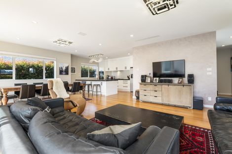 Photo of property in 33 Caldera Drive, Long Bay, Auckland, 0630
