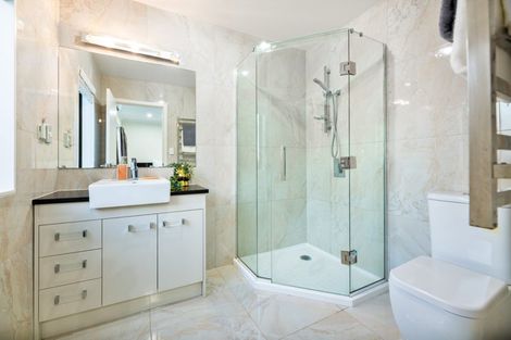 Photo of property in 2 Platinum Rise, Ranui, Auckland, 0612