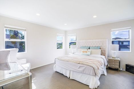 Photo of property in 3 Girvan Terrace, Wattle Downs, Auckland, 2103