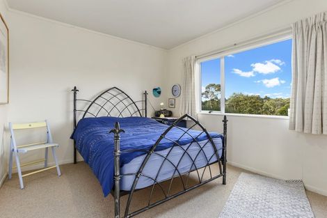 Photo of property in 54 Shaw Road, Oratia, Auckland, 0604