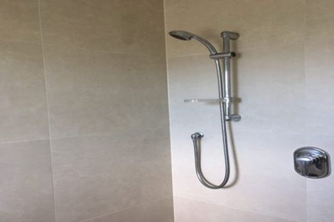 Photo of property in 2/58 Taharoto Road, Takapuna, Auckland, 0622