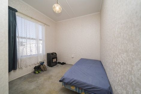 Photo of property in 8a Fitzroy Street, Normanby, Hawera, 4614