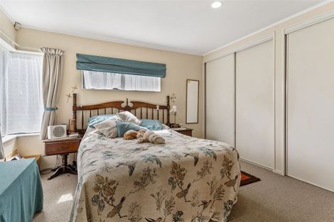 Photo of property in 11 Sheriff Place, Randwick Park, Auckland, 2105