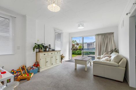 Photo of property in 240 Pukehina Parade, Pukehina, Te Puke, 3189