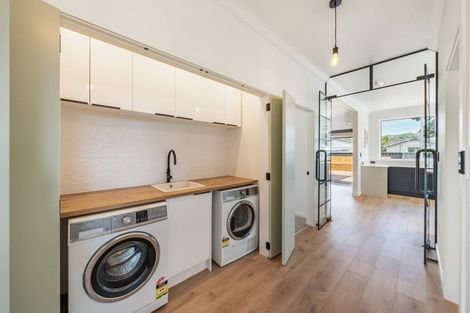 Photo of property in 129 William Street, Petone, Lower Hutt, 5012