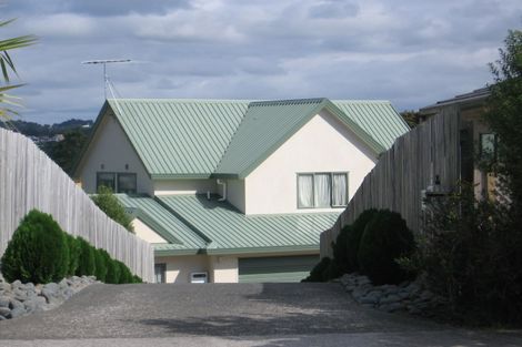 Photo of property in 6 Northcross Drive, Oteha, Auckland, 0632