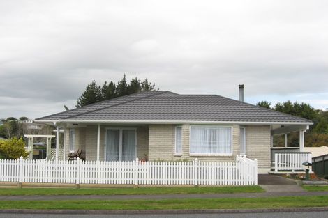 Photo of property in 3 Cyrus Street, Whalers Gate, New Plymouth, 4310