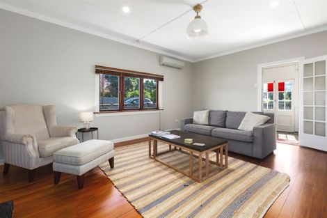 Photo of property in 13 Rauparaha Street, Waikanae Beach, Waikanae, 5036