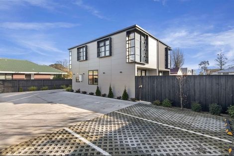 Photo of property in 2/68 Barbour Street, Waltham, Christchurch, 8011