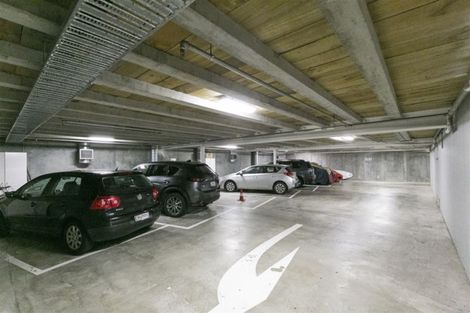 Photo of property in Portal Apartments, 6c/42 Cable Street, Te Aro, Wellington, 6011