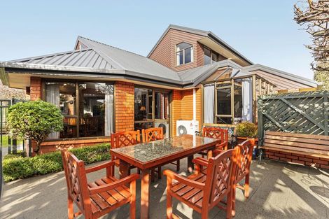 Photo of property in 33 Cherrywood Place, Redwood, Christchurch, 8051