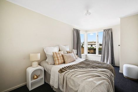 Photo of property in 50 Sare Crescent, Fairfield, Hamilton, 3214