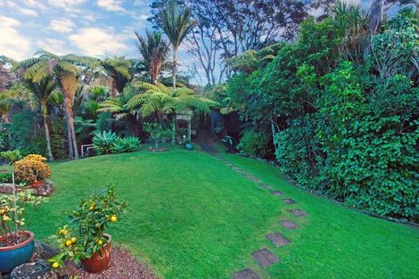 Photo of property in 125 Stoney Creek Drive, Waitakere, Henderson, 0782
