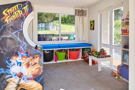 Photo of property in 24 Molyneux Close, Whitby, Porirua, 5024