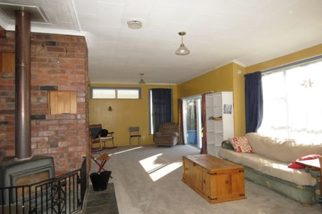 Photo of property in 58 Wakefield Street, Westport, 7825