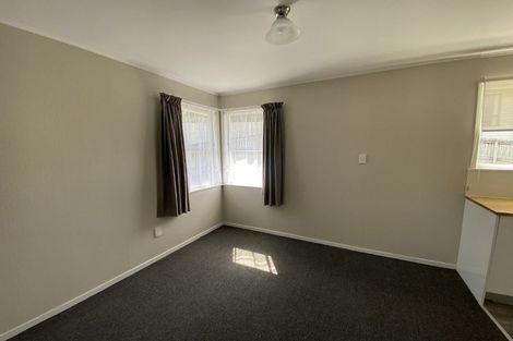 Photo of property in 9 Shale Avenue, Massey, Auckland, 0614