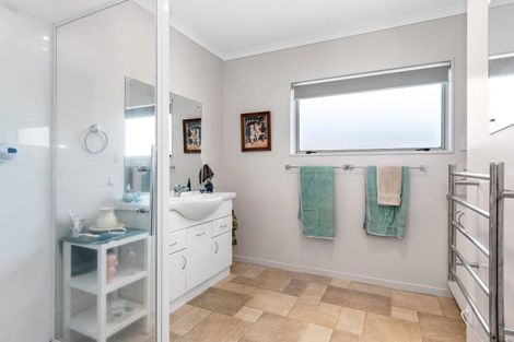 Photo of property in 19b Pemberton Crescent, Greerton, Tauranga, 3112