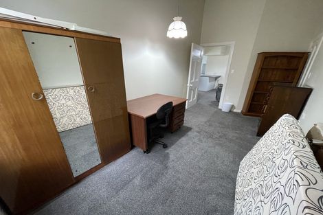 Photo of property in 70 Derwent Street, Island Bay, Wellington, 6023