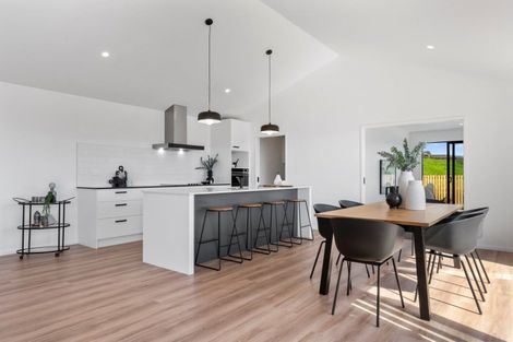 Photo of property in 45 Ridge Drive, Omokoroa, 3114