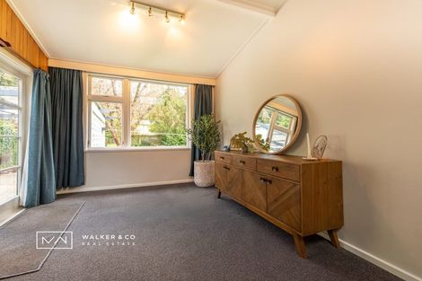 Photo of property in 5 Elmslie Road, Pinehaven, Upper Hutt, 5019