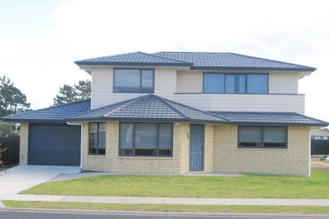 Photo of property in 209 Rangi Avenue, Whangamata, 3620
