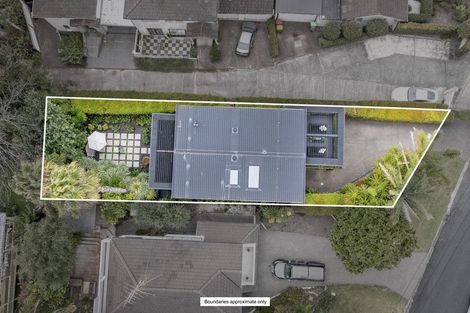 Photo of property in 24a Penning Road, Castor Bay, Auckland, 0620