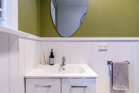 Photo of property in 28 Waldron Crescent, Green Island, Dunedin, 9018