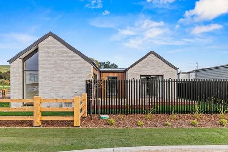 Photo of property in 1 Greystone Close, Halswell, 8025