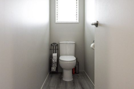 Photo of property in 4 Guinane Street, Dannevirke, 4930