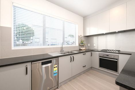 Photo of property in 41 Sunshine Boulevard, Sunnyvale, Auckland, 0612