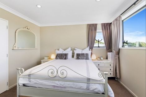 Photo of property in 15 Birkhall Grove, Strathmore Park, Wellington, 6022