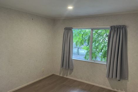 Photo of property in 22 Millstream Drive, Henderson, Auckland, 0610