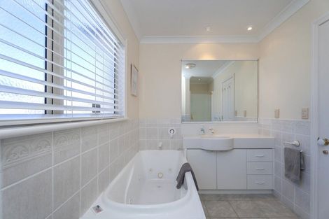 Photo of property in 9 Victoria Court, Pauanui, Hikuai, 3579