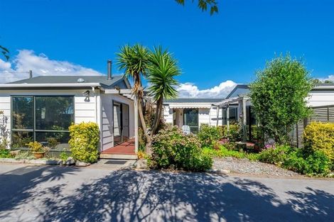 Photo of property in 24 Waimea Road, Waikanae Beach, Waikanae, 5036