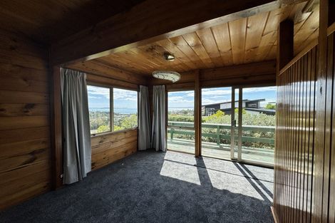 Photo of property in 12 Mellons Bay Road, Howick, Auckland, 2014