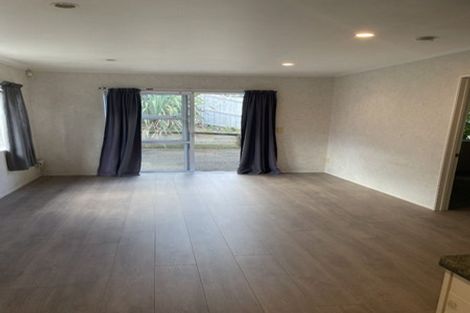 Photo of property in 22 Millstream Drive, Henderson, Auckland, 0610