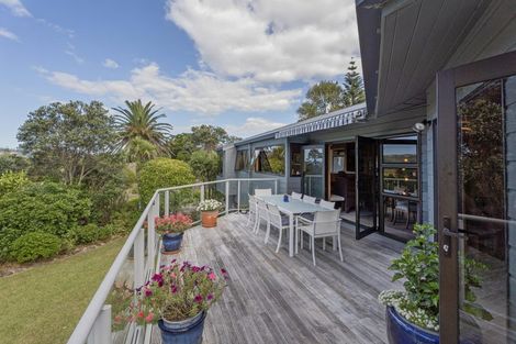 Photo of property in 981 Purangi Road, Cooks Beach, Whitianga, 3591