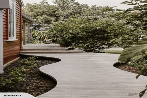 Photo of property in 36a Tasman Parade, Oakura, 4314